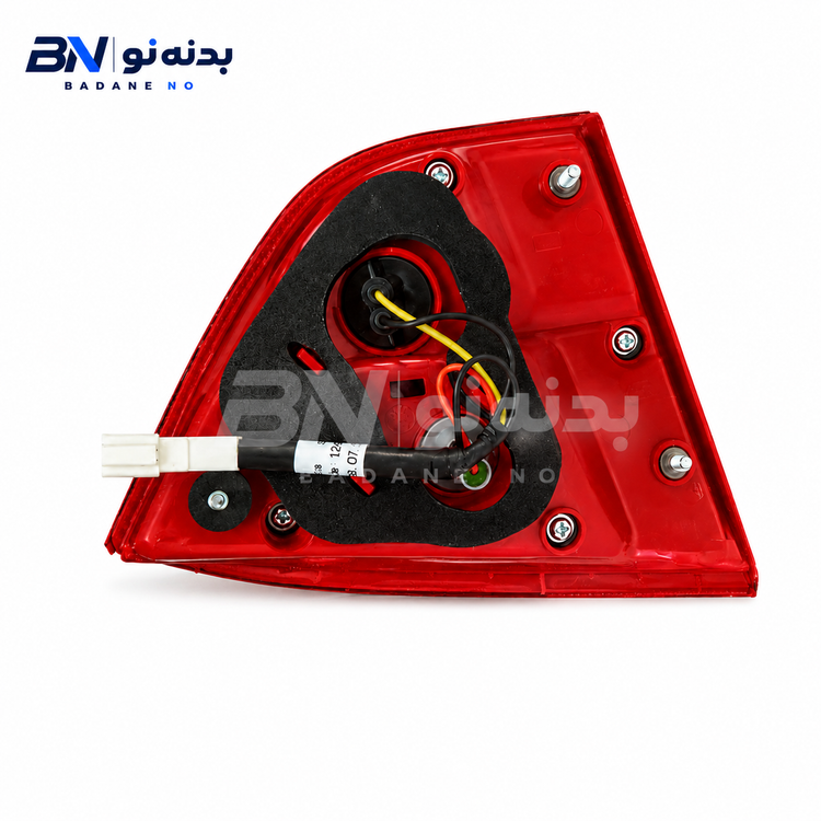saipa-quik-right-rear-tail-light-on-trunk-fanavaran